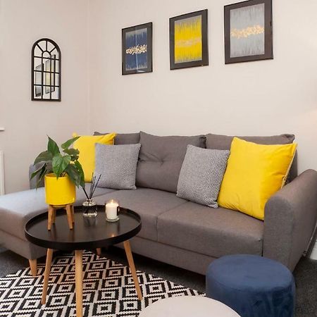 Stylish And Most Central 2 Bed -Free Parking ยอร์ค ภายนอก รูปภาพ