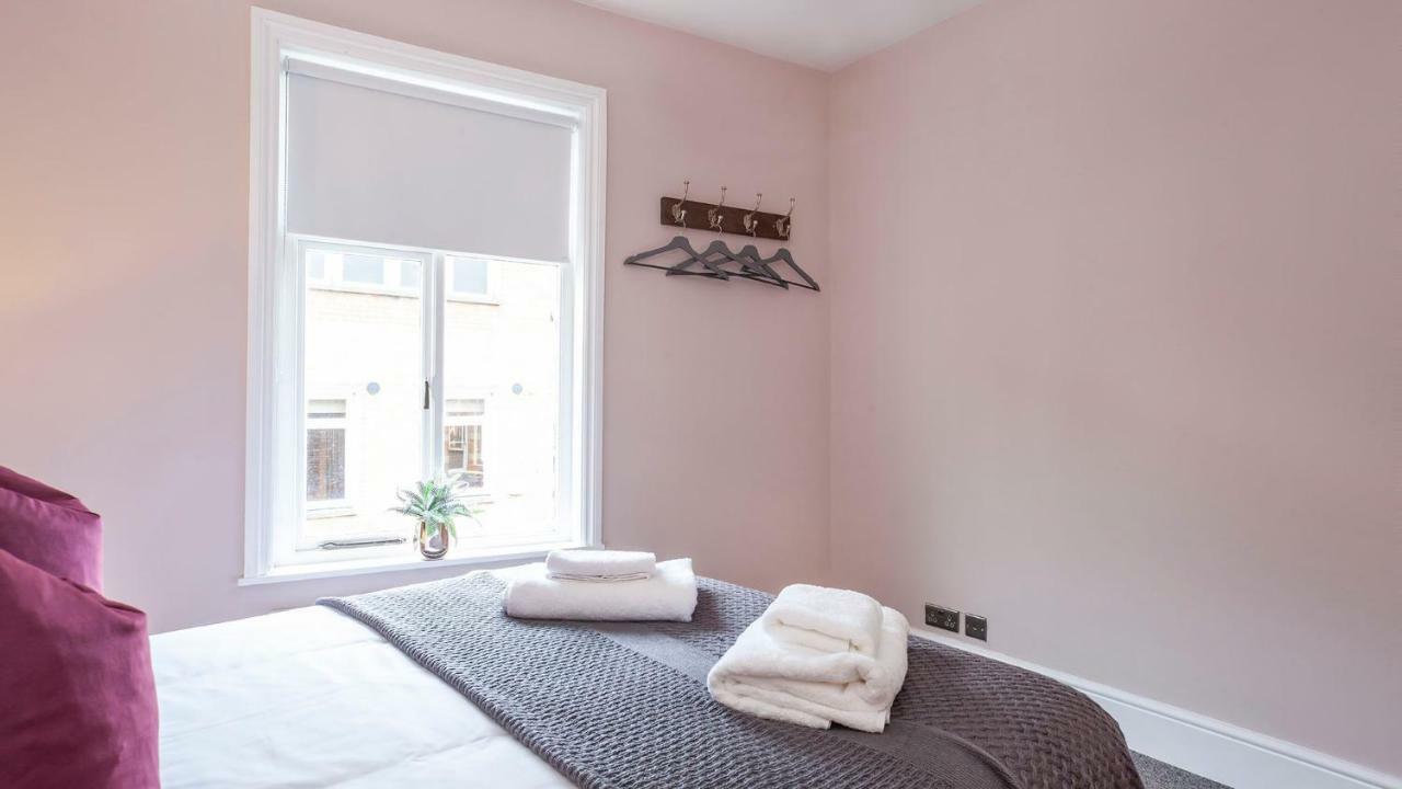 Stylish And Most Central 2 Bed -Free Parking ยอร์ค ภายนอก รูปภาพ